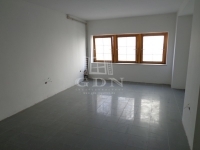 For rent commercial - commercial premises Sopron, 111m2